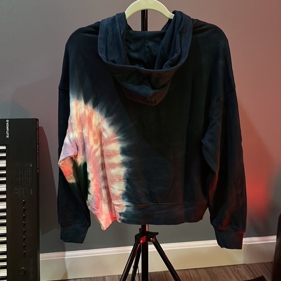 NWT Wildfox LG Spiral Dye Tie Dye Terry Hoodie Blue - Picture 3 of 5